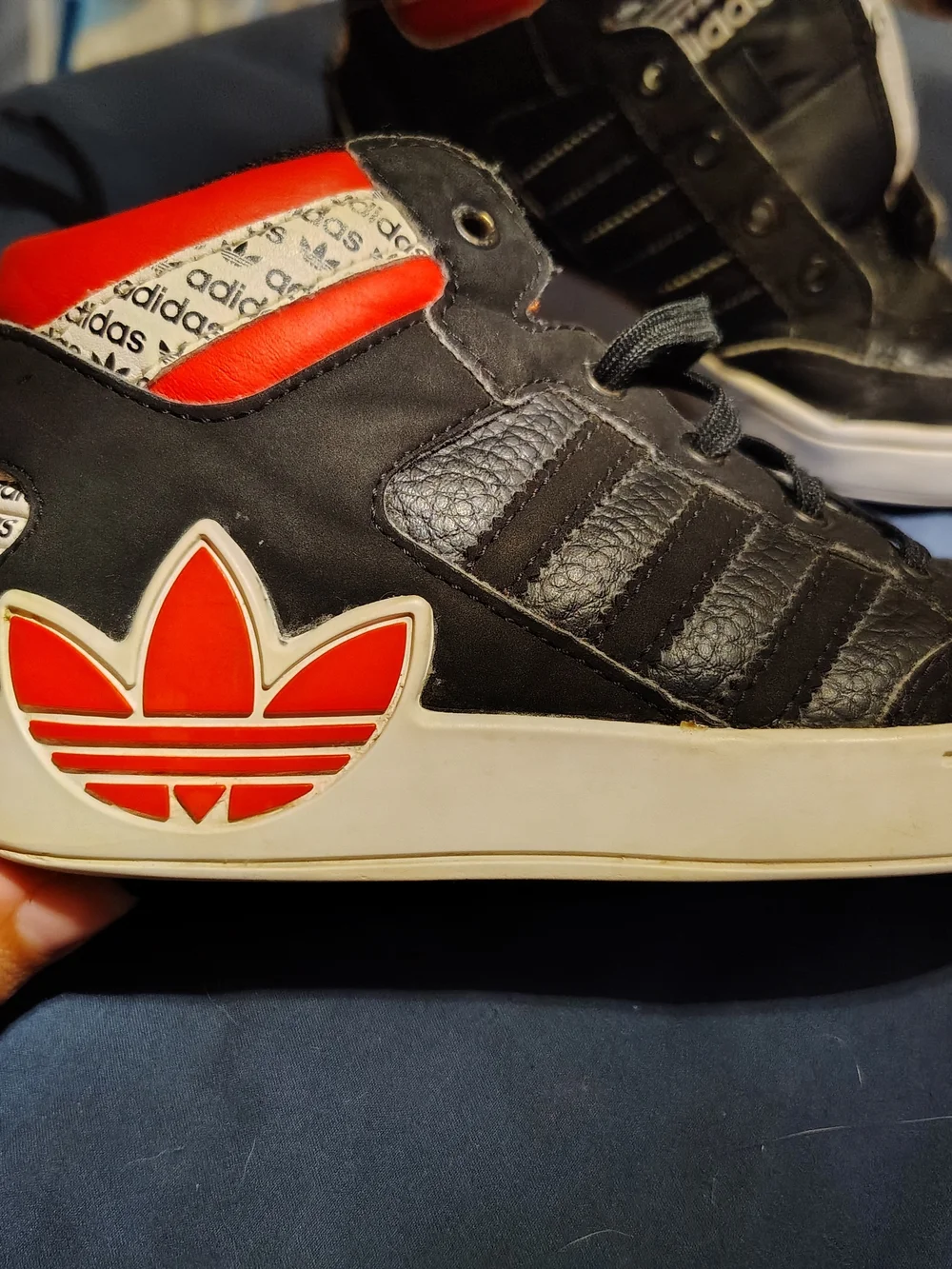 adidas Originals Kids Black and Red Low-Top Sneakers